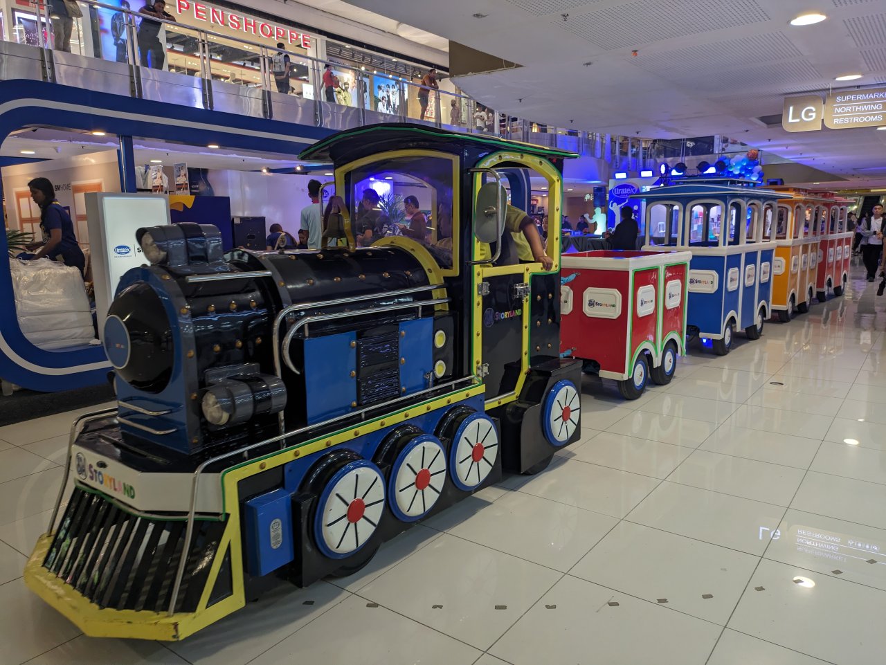 フィリピン留学 Cebu21 - Curious World Academy-SM City Cebu-13